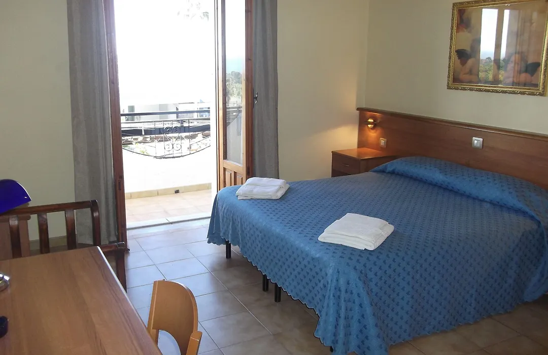 Hotel Il Vulcano-1